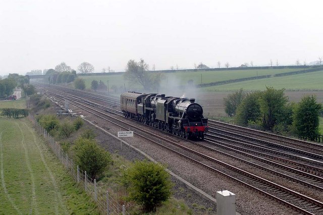 Two_steam_locomotives_-_geograph.org.uk_-_496700.jpg