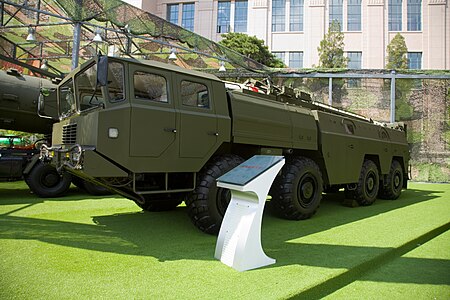450px-DF-11_TEL_vehicle_-1.jpg